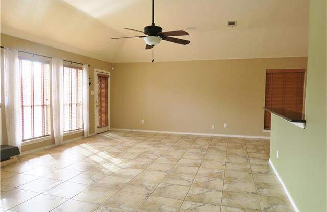 4724 Carolina Trace Trail Gallery 4