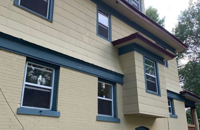 411 Askew Avenue Gallery 2