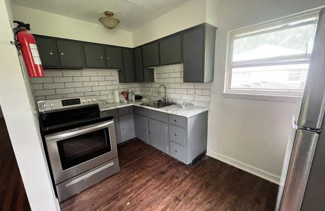 511 SanJuan Drive - East Gallery 1