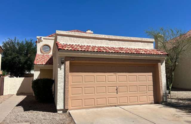 Charming 3 bed / 2.5 bath Gilbert Home with Split Floor plan  No carpet!! photos photos