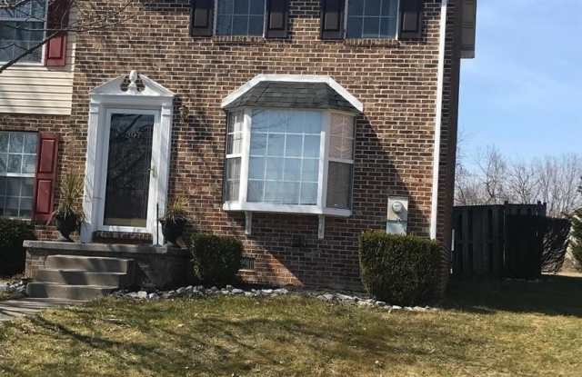 307 WILLOWBROOK CT photos photos