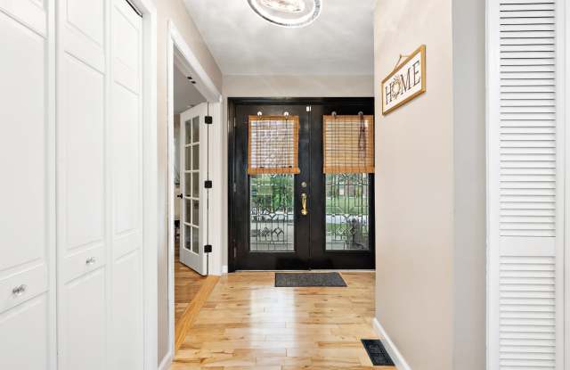 22 Sir Lawrence Drive Gallery 4