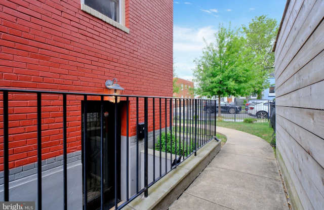 1239 SIMMS Place NE Gallery 2