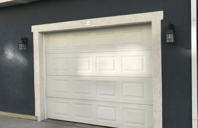 686 E 330 N Gallery 2