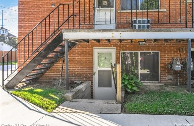 2753 10TH Street - 2753 10th Street, Wyandotte, MI 48192