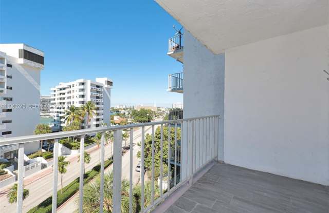 6801 Indian Creek Dr photos photos