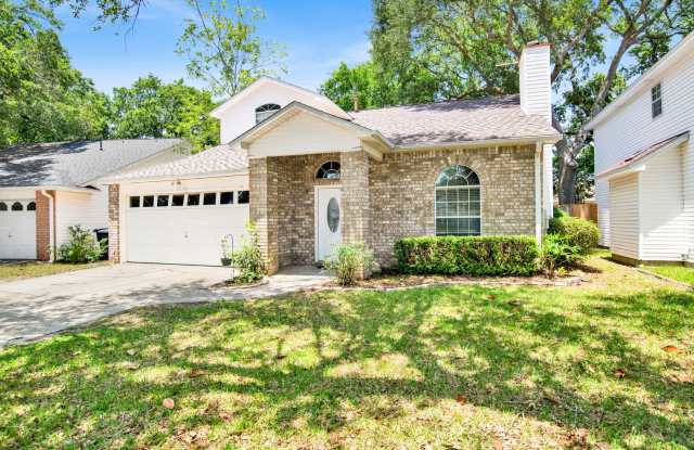 4-bedroom, 2.5-bath home near Cordova Park photos photos