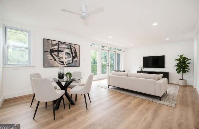 120 NW Alden Avenue NW #A 2 Gallery 1