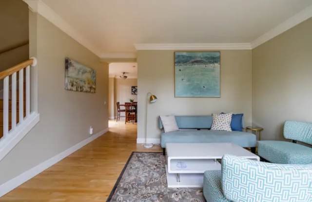 331 16th Avenue East Gallery 2