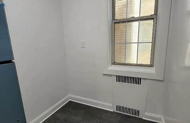 3550 78th St Apt 1K Gallery 2