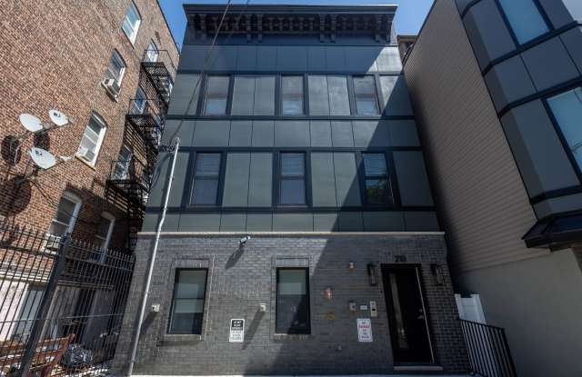 218 HANCOCK AVE photos photos
