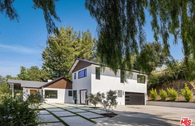 9425 Gierson Avenue 1/2 photos photos