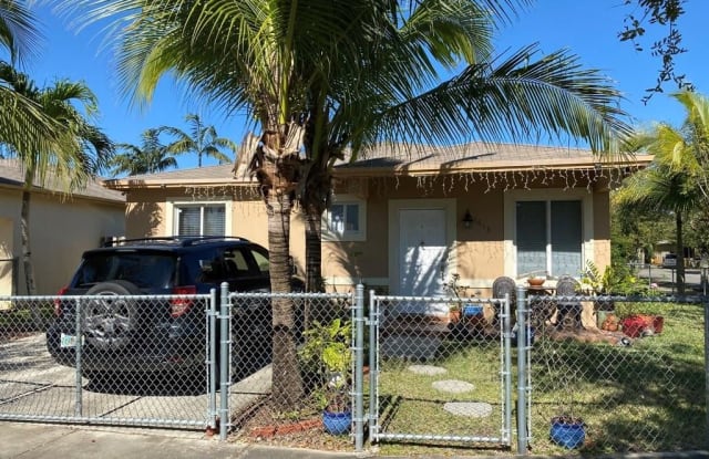 1613 SW 3rd St - 1613 Southwest 3rd Street, Homestead, FL 33030