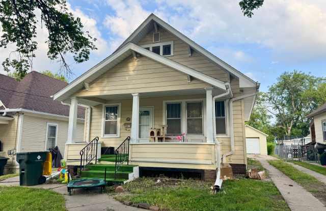 3 Bed 1 Bath House - 1309 South Helen Street, Sioux City, IA 51106