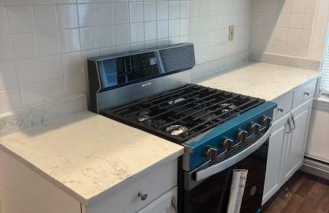 144 Columbia St. photos photos