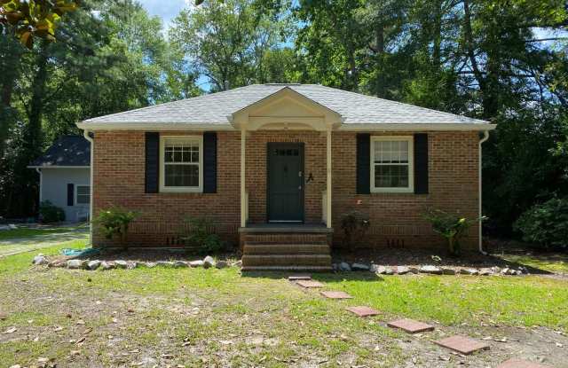 Charming Summerville Rental in a Convenient Location! photos photos