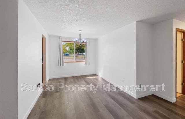 1002 South Flax Plant Road Gallery 4