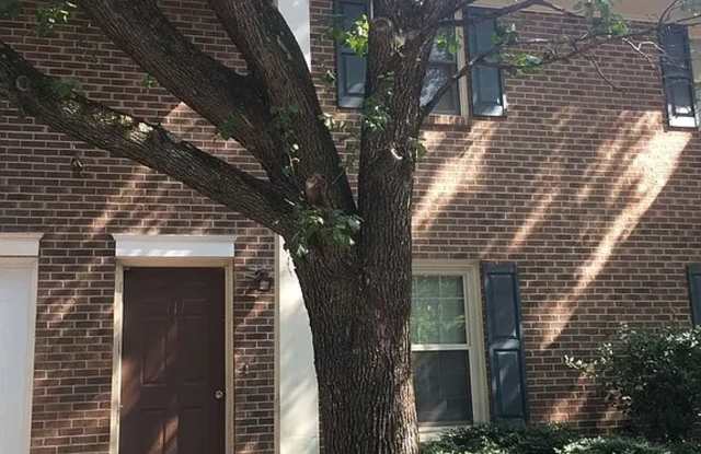 2 Br 1 1/2 Bath Townhome - 111 Royal Forest Court, Winston-Salem, NC 27104