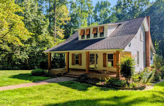 1540 Yadkinville Road Gallery 4