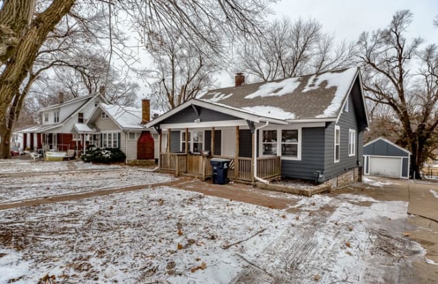 8026 Flora Avenue - 8026 Flora Avenue, Kansas City, MO 64131