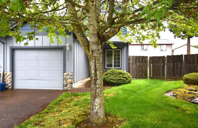 Charming 2-Bedroom, 2-Bathroom Townhome! photos photos