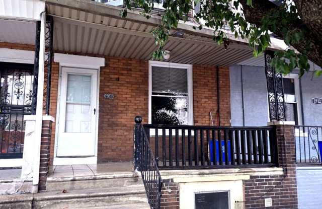 3 bedroom, 1.5 bath rowhome in the heart of South Philadelphia's Point Breeze/Newbold photos photos
