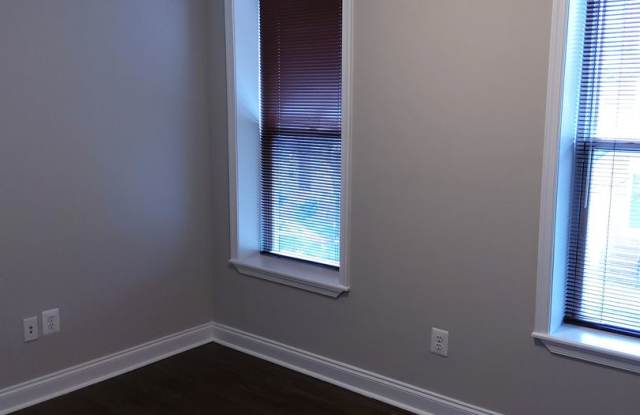 Ready to Move In 2 Bedroom near Ravens Stadium w/ Two Decks! photos photos