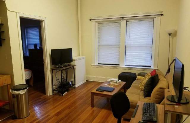One Bedroom in Clean Elevator Building photos photos