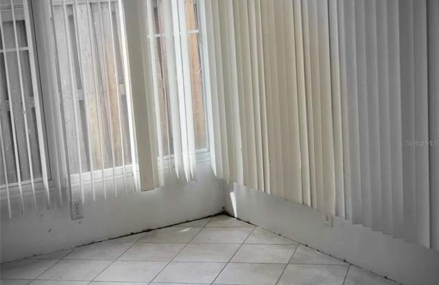 2946 TANGERINE Court Gallery 4