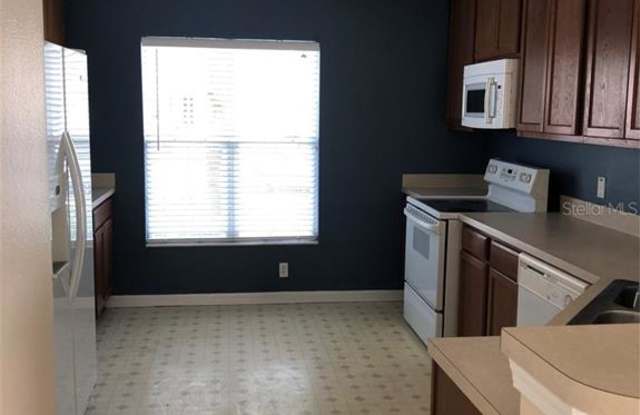 6921 HAWTHORNE TRACE LANE Gallery 2