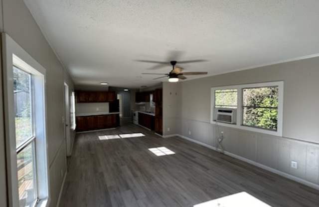 116-B Plaza Drive - 116 Plaza Drive, Enterprise, AL 36330