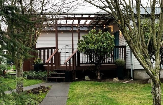 10911 Morningside Dr E - 10911 Morning Side Dr E, North Puyallup, WA 98372