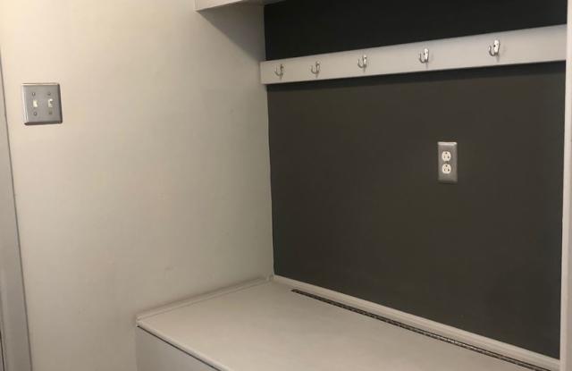 4422 28th Street Gallery 3