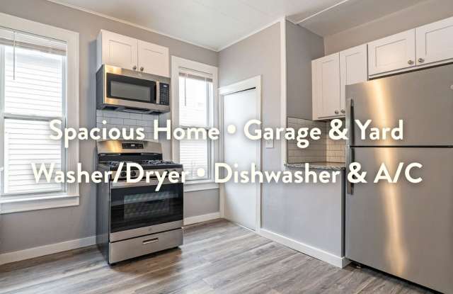 914 Butterworth Street Southwest - 1 photos photos