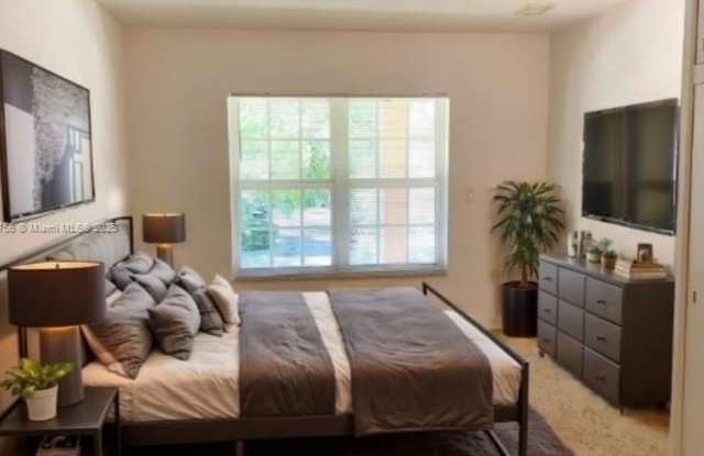 33 SALAMANCA AVE photos photos