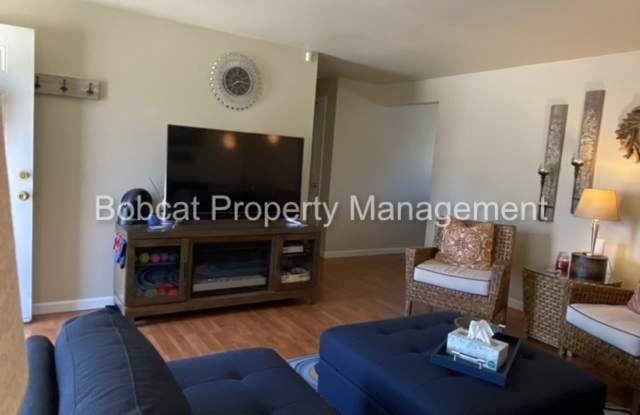 Fully Furnished Home Available for Short Term Lease - Perfect for Legislative Session Gallery 3