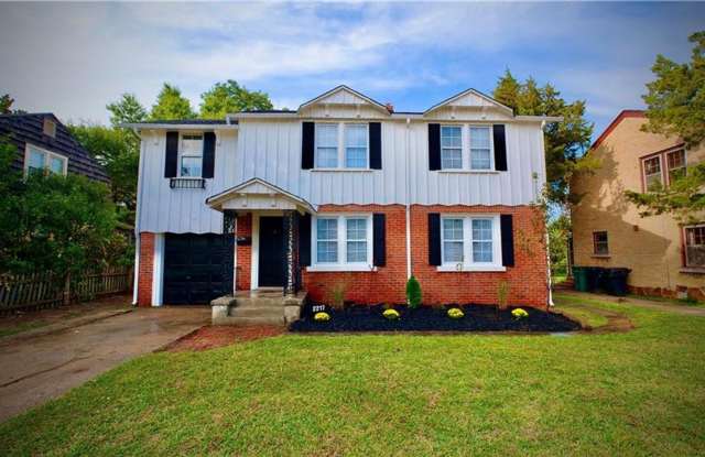 Beautifully Remodeled 4 Bedroom Home near OCU, Uptown, Mesta Park, the Plaza District  More! photos photos