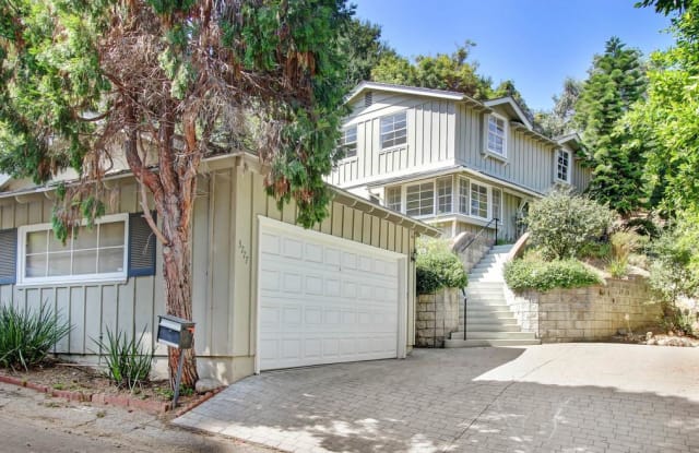 3777 PASTEL Place - 3777 Pastel Place, Los Angeles, CA 91604
