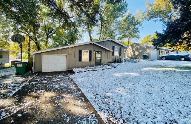 {11821} Desirable Shawnee Village Location + Hardwood Floors + Fenced Yard photos photos {11821} Desirable Shawnee Village Location + Hardwood Floors + Fenced Yard photos photos
