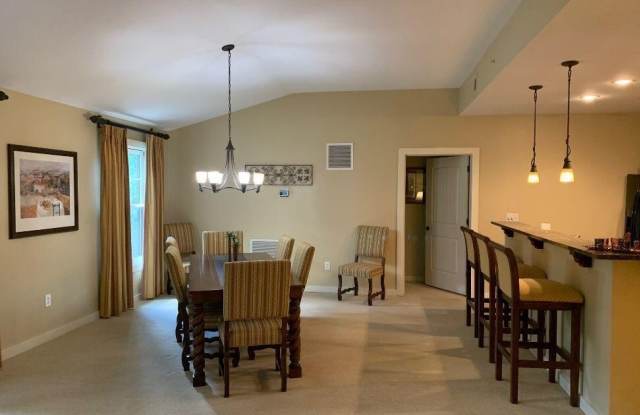 965 REGISTRY Boulevard Gallery 3