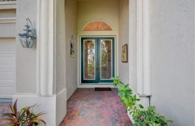 6940 Southport Drive Gallery 2