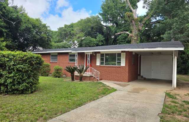 Quaint 3-Bedroom, 2-Bath Home photos photos Quaint 3-Bedroom, 2-Bath Home photos photos