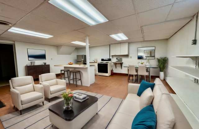 2601 Bowman Avenue - 4 photos photos