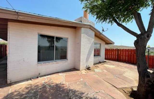 Charming Downtown Home Gallery 2