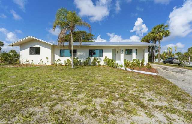 4003 South Indian River Drive Gallery 2