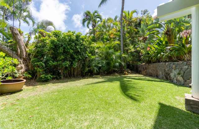 Enjoy Cool Breezes And Dazzling Views Of The Ocean Below At This Private, 4 Bedroom, 3.5 Bath Lanikai Hillside Property with Split AC. Gallery 4
