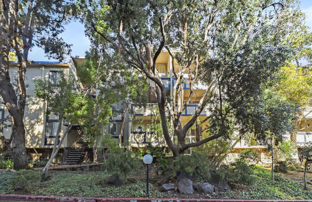 955 Shorepoint Court - 211 Gallery 2