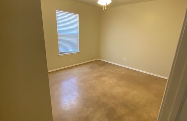 2428 N. Ellis Dr. photos photos