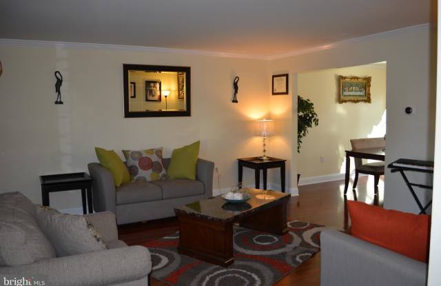 5811 BUTTERFIELD DRIVE Gallery 4