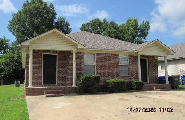 2125-B Rosemary Drive Gallery 1